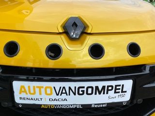 Voertuigafbeelding 16