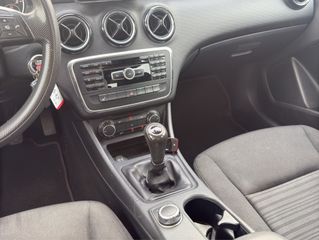 Voertuigafbeelding 9