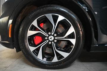 Voertuigafbeelding 21