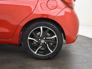 Voertuigafbeelding 9