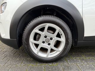 Voertuigafbeelding 12