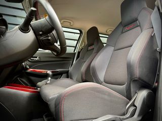 Voertuigafbeelding 10