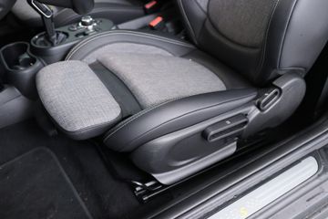 Voertuigafbeelding 17