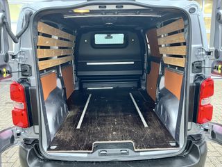 Voertuigafbeelding 21