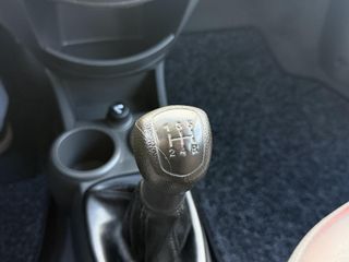 Voertuigafbeelding 16