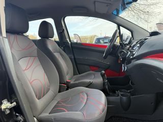 Voertuigafbeelding 6