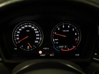 Voertuigafbeelding 16