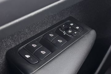 Voertuigafbeelding 17