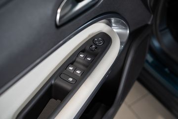 Voertuigafbeelding 16