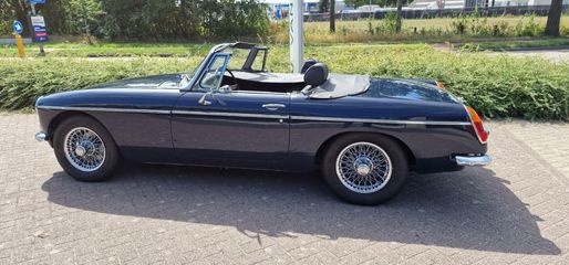 Voertuigafbeelding 3