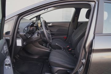 Voertuigafbeelding 12