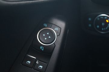 Voertuigafbeelding 7