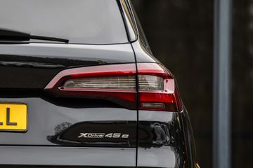 Voertuigafbeelding 6