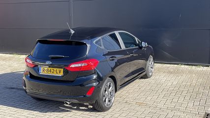 Voertuigafbeelding 3