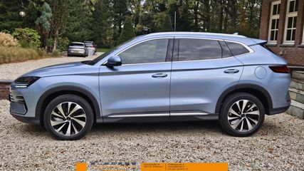 Voertuigafbeelding 3