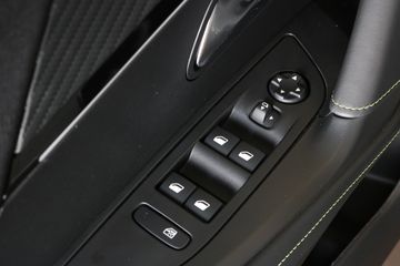 Voertuigafbeelding 17