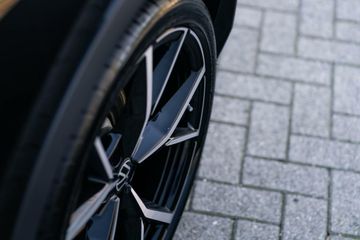 Voertuigafbeelding 12