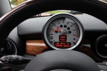 Voertuigafbeelding 12