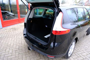 Voertuigafbeelding 8