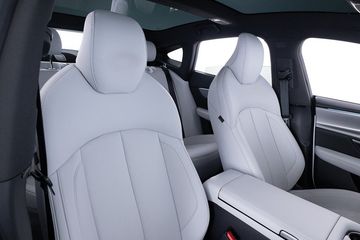 Voertuigafbeelding 4