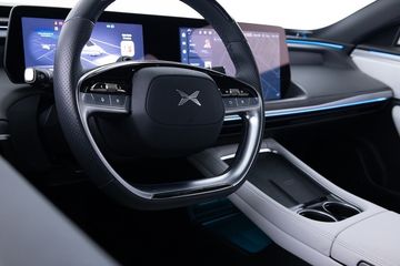 Voertuigafbeelding 8