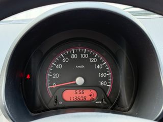 Voertuigafbeelding 6