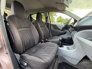 Voertuigafbeelding 9