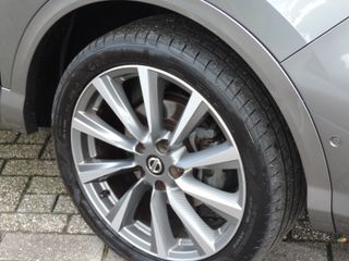 Voertuigafbeelding 4