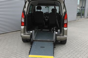 Voertuigafbeelding 14