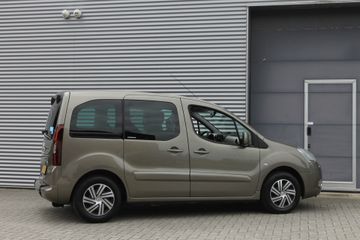 Voertuigafbeelding 3