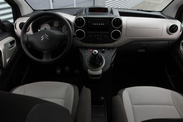 Voertuigafbeelding 6