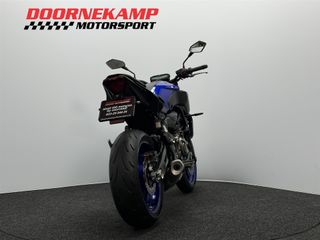 Voertuigafbeelding 13