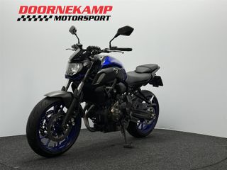 Voertuigafbeelding 6