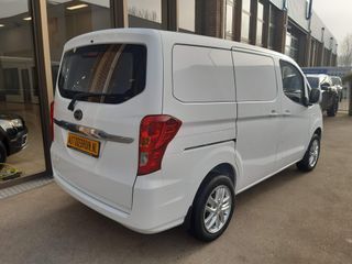 Voertuigafbeelding 8