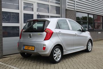 Voertuigafbeelding 4