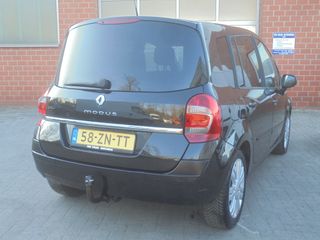 Voertuigafbeelding 2