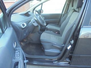 Voertuigafbeelding 6