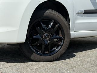 Voertuigafbeelding 6