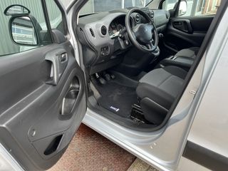 Voertuigafbeelding 4