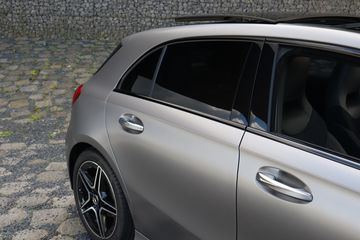 Voertuigafbeelding 16