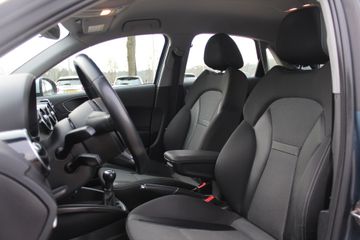 Voertuigafbeelding 3