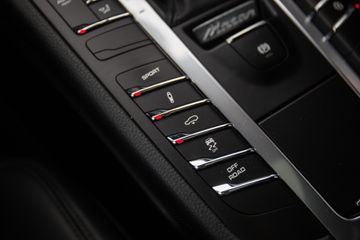 Voertuigafbeelding 17