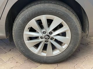 Voertuigafbeelding 4