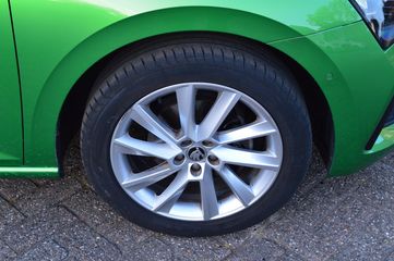 Voertuigafbeelding 10