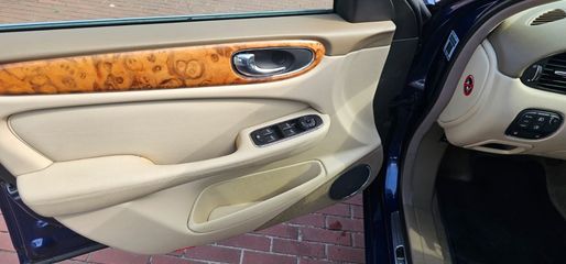 Voertuigafbeelding 23