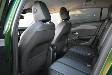 Voertuigafbeelding 9