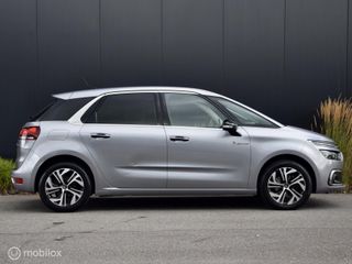 Voertuigafbeelding 4