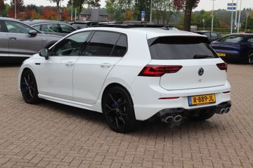 Voertuigafbeelding 2