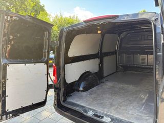 Voertuigafbeelding 8