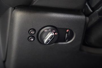 Voertuigafbeelding 32